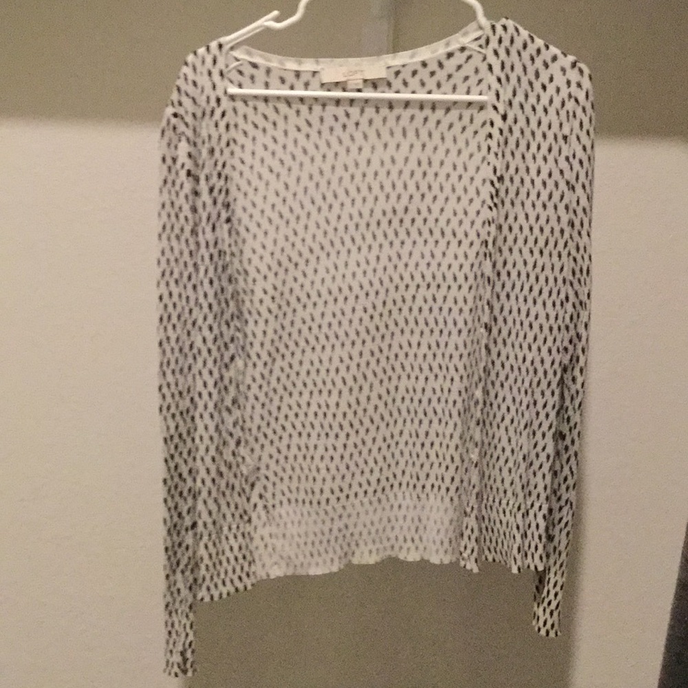 LOFT black and White sweater